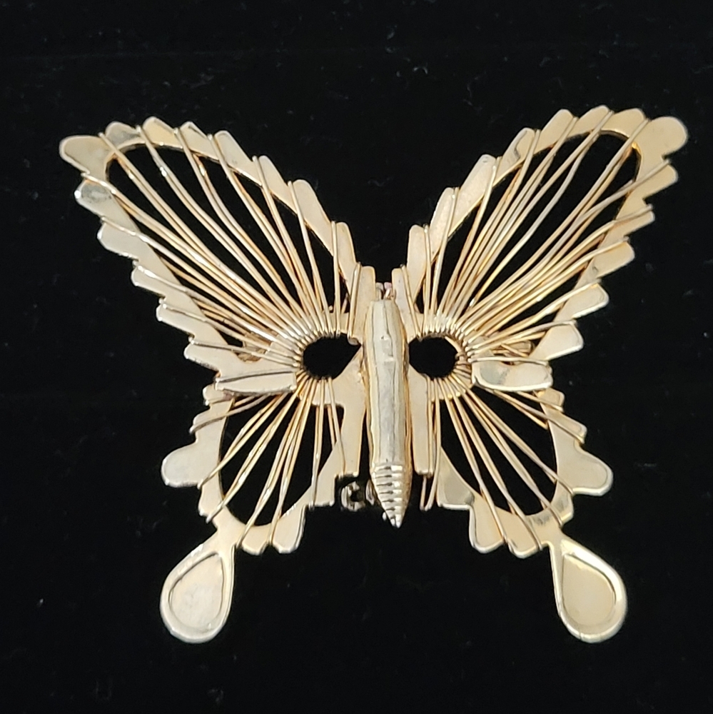 Vintage 1970s Gold Tone Butterfly Brooch